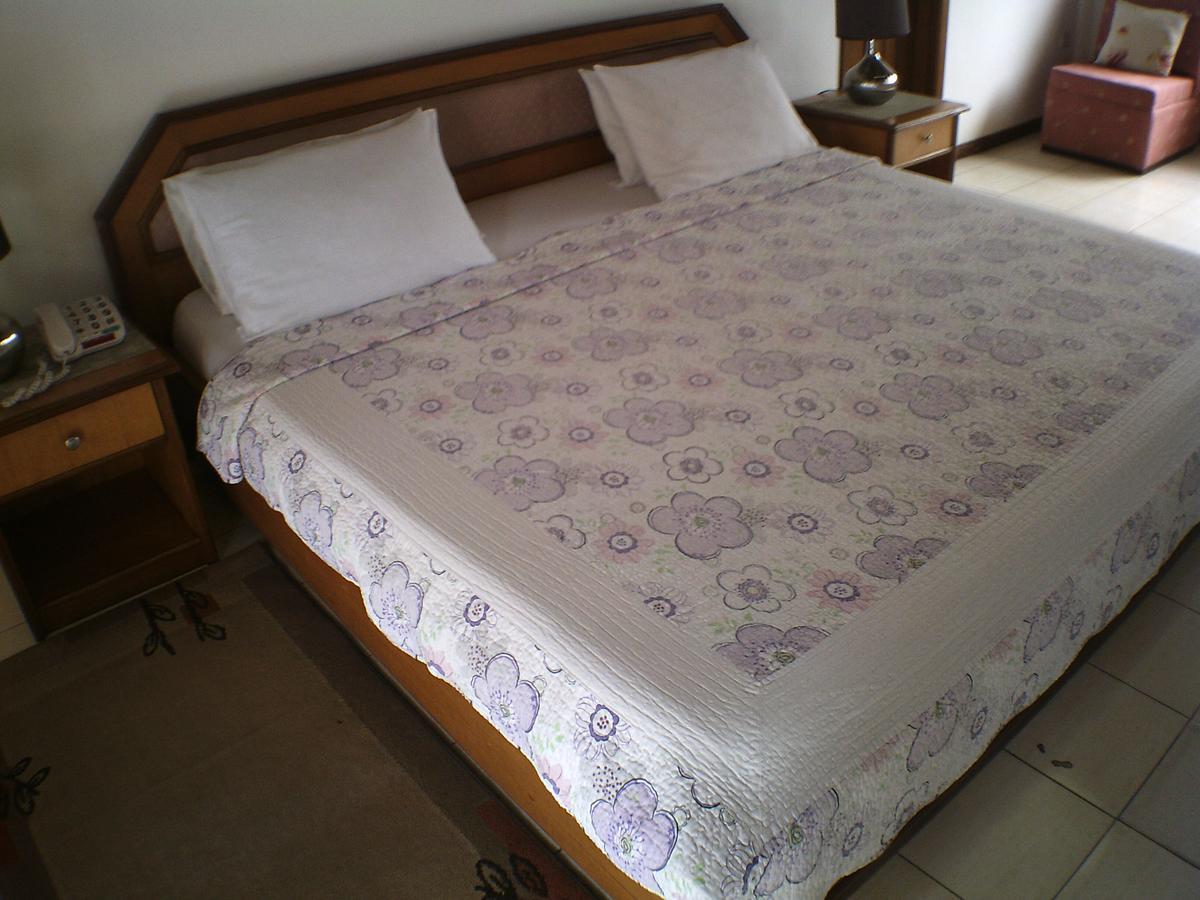 Lavender Lodge Hotel Аккра Экстерьер фото